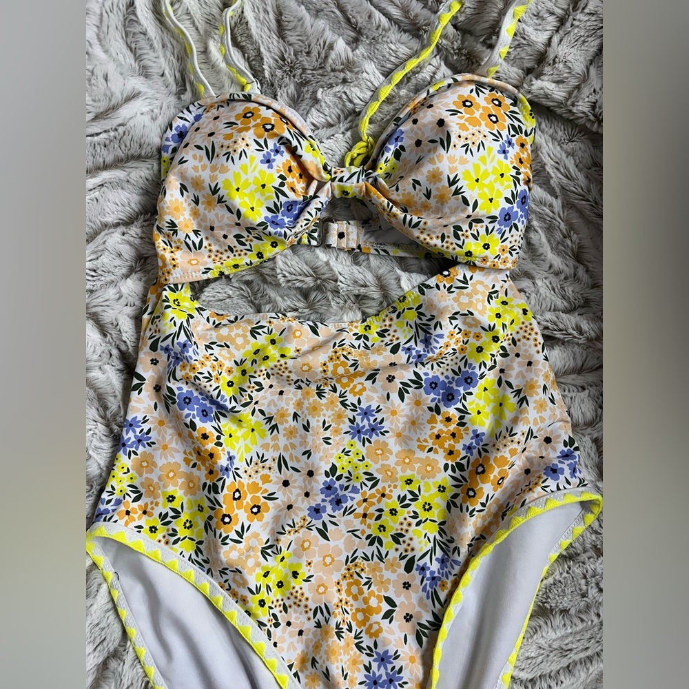 Women’s size medium swimsuit